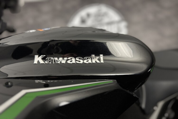 KAWASAKI NINJA 1000SX