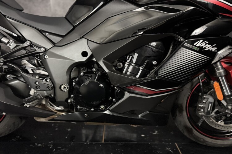 KAWASAKI NINJA 1000SX