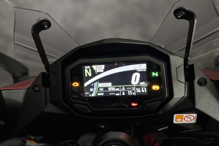 KAWASAKI NINJA 1000SX