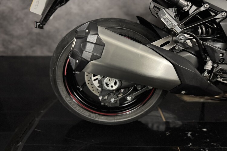 KAWASAKI NINJA 1000SX