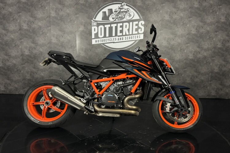 KTM 1290 SUPER DUKE R