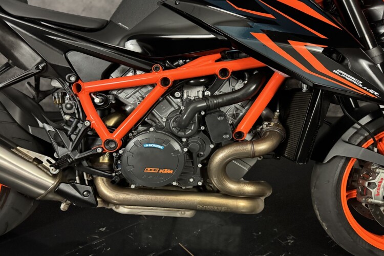 KTM 1290 SUPER DUKE R
