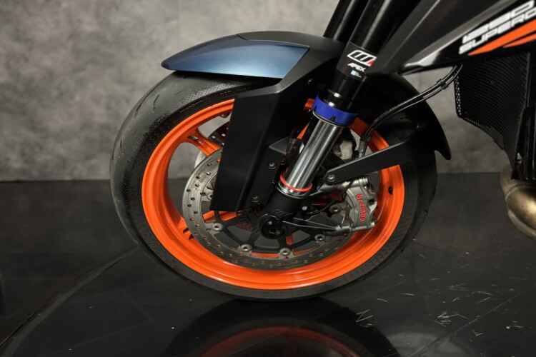 KTM 1290 SUPER DUKE R