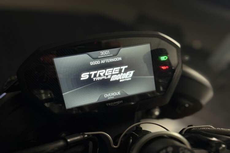 TRIUMPH STREET TRIPLE 765