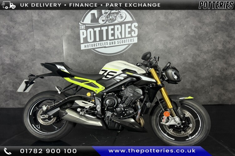 TRIUMPH STREET TRIPLE 765