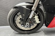 DUCATI STREETFIGHTER V2