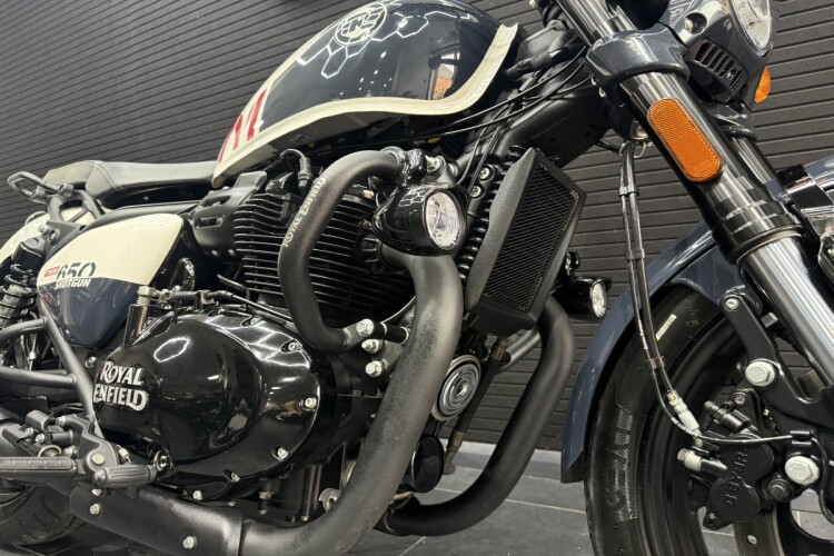 ROYAL ENFIELD SHOTGUN 650