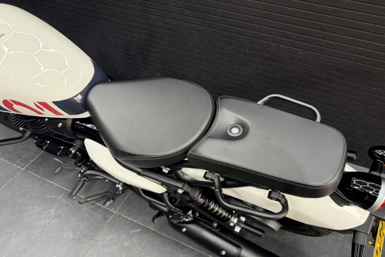 ROYAL ENFIELD SHOTGUN 650