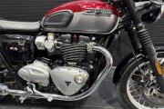 TRIUMPH BONNEVILLE T120