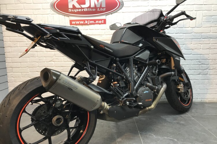KTM 1290 SUPERDUKE R