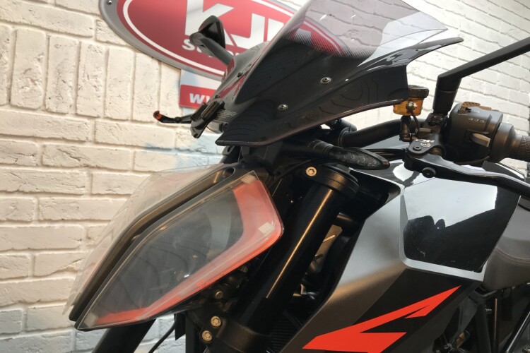 KTM 1290 SUPERDUKE R