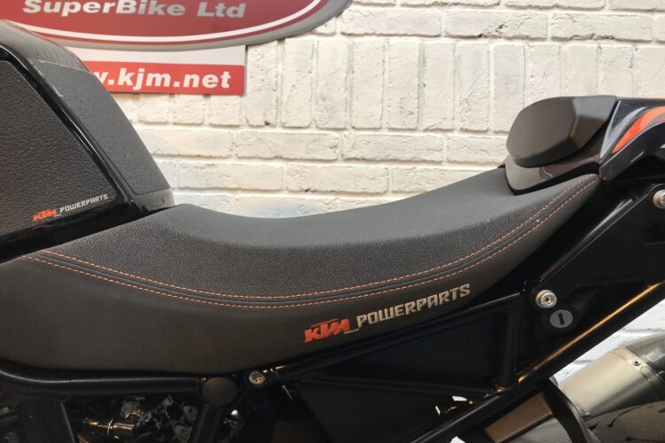 KTM 1290 SUPERDUKE R