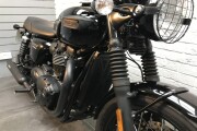 TRIUMPH BONNEVILLE T100