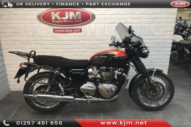 TRIUMPH BONNEVILLE T120