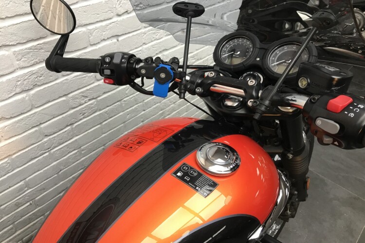 TRIUMPH BONNEVILLE T120