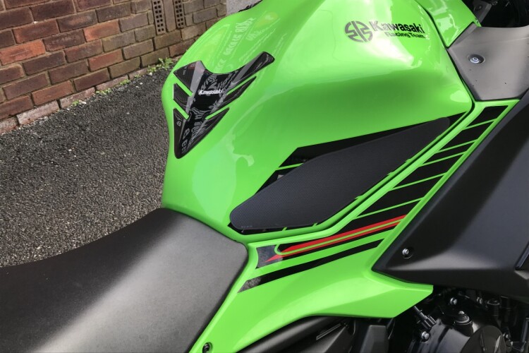 KAWASAKI NINJA 650