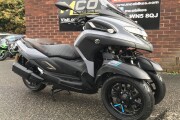 YAMAHA TRICITY 300