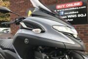 YAMAHA TRICITY 300