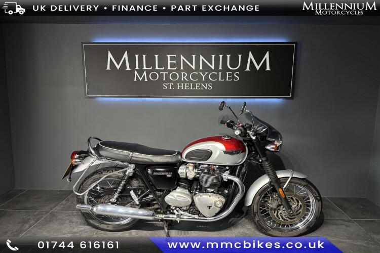 TRIUMPH BONNEVILLE T120