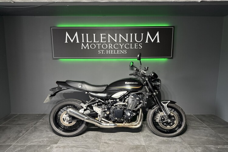 KAWASAKI Z900 RS for sale