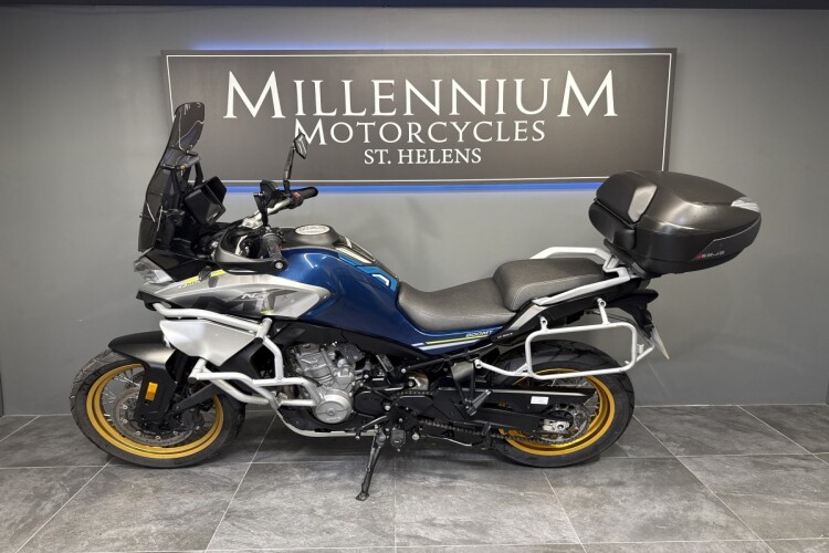 CFMOTO 800MT TOURING