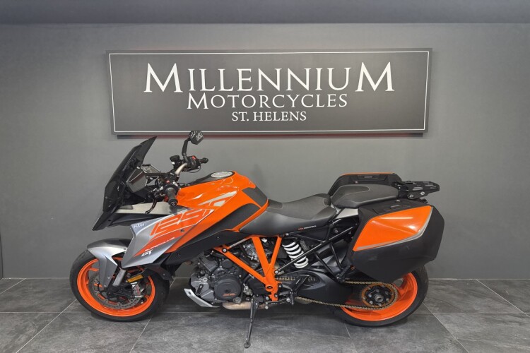 KTM 1290 SUPER DUKE GT