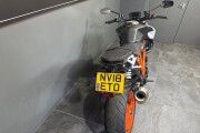 KTM 1290 SUPER DUKE R