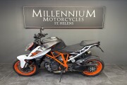 KTM 1290 SUPER DUKE R