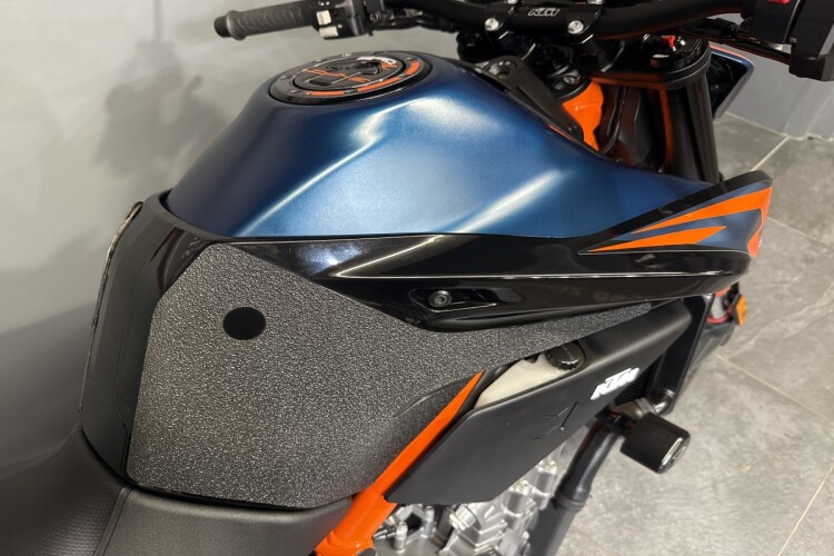 KTM 890 DUKE