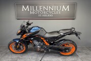 KTM 890 DUKE