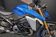 SUZUKI GSX-S1000
