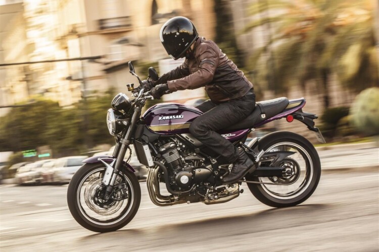 KAWASAKI Z900RS