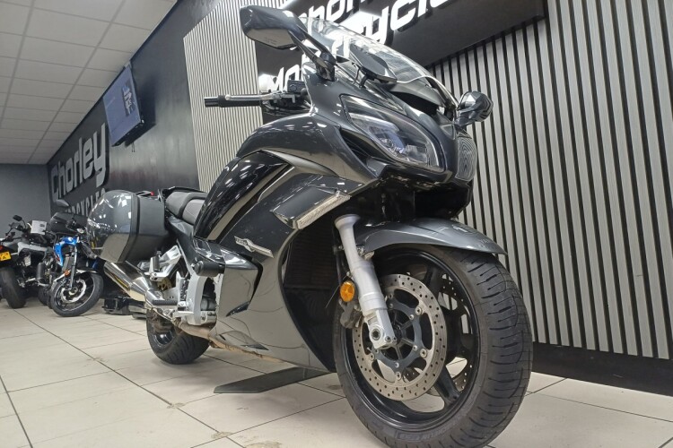 YAMAHA FJR1300