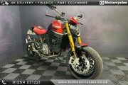 DUCATI MONSTER 937