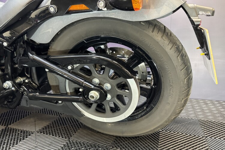 HARLEY-DAVIDSON SOFTAIL