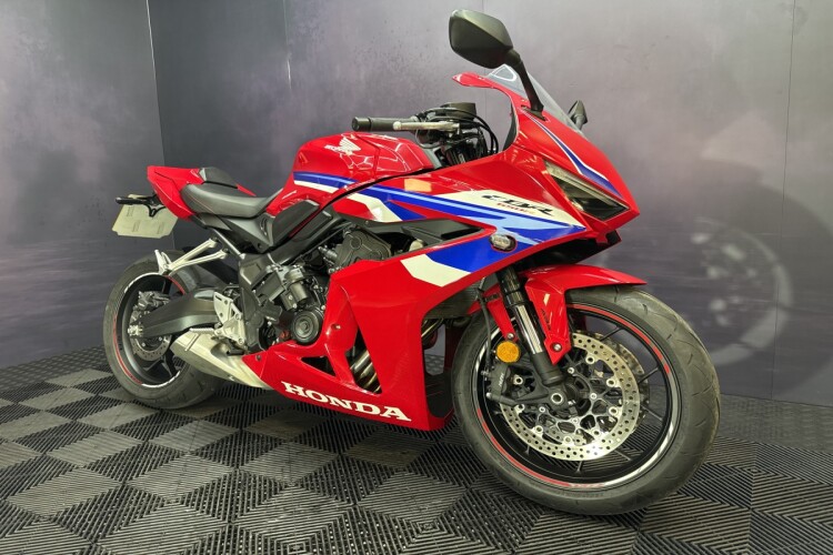 HONDA CBR650R