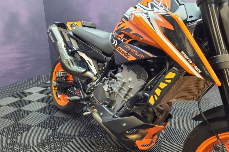 KTM 790 DUKE