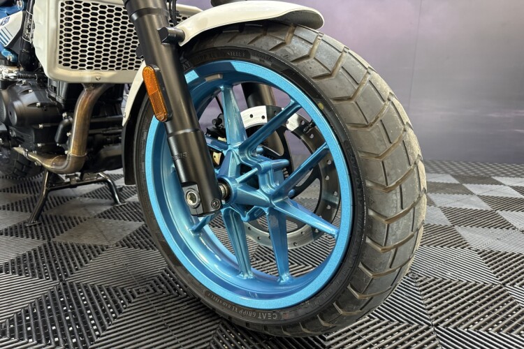 ROYAL ENFIELD GUERRILLA 450