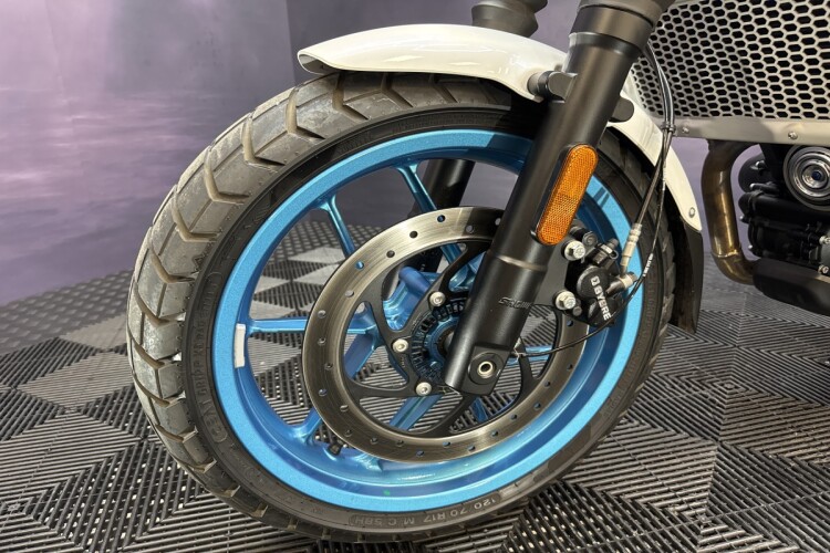 ROYAL ENFIELD GUERRILLA 450