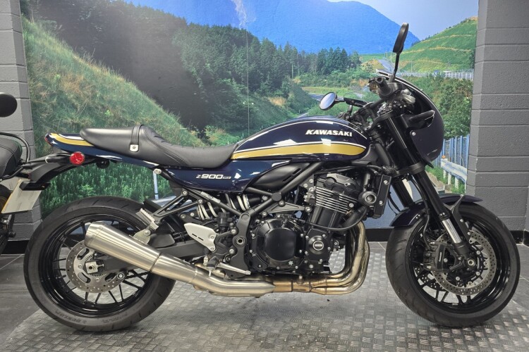 KAWASAKI Z900 RS for sale