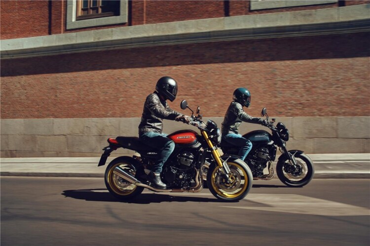 KAWASAKI Z900RS for sale