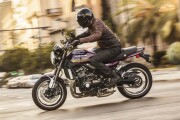 KAWASAKI Z900RS