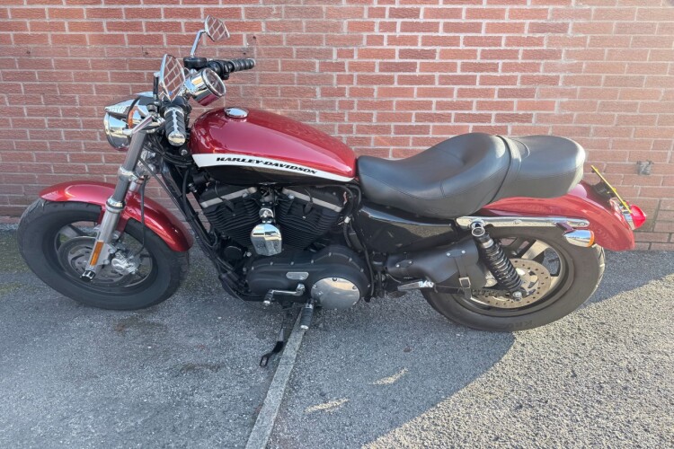 HARLEY-DAVIDSON SPORTSTER