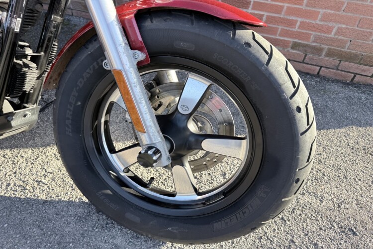 HARLEY-DAVIDSON SPORTSTER