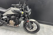 HUSQVARNA SVARTPILEN 125