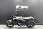 HUSQVARNA SVARTPILEN 125