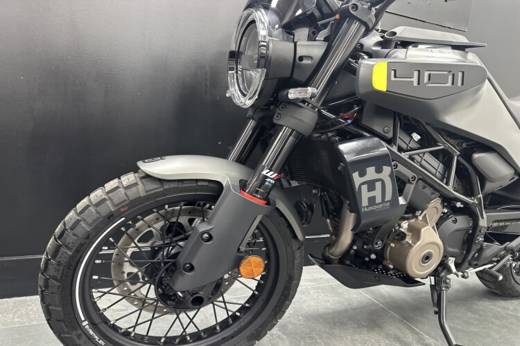 HUSQVARNA SVARTPILEN 401