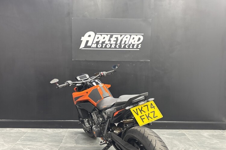 KTM 790 DUKE