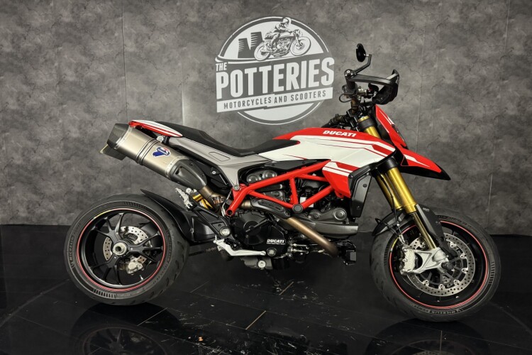 DUCATI HYPERMOTARD 939