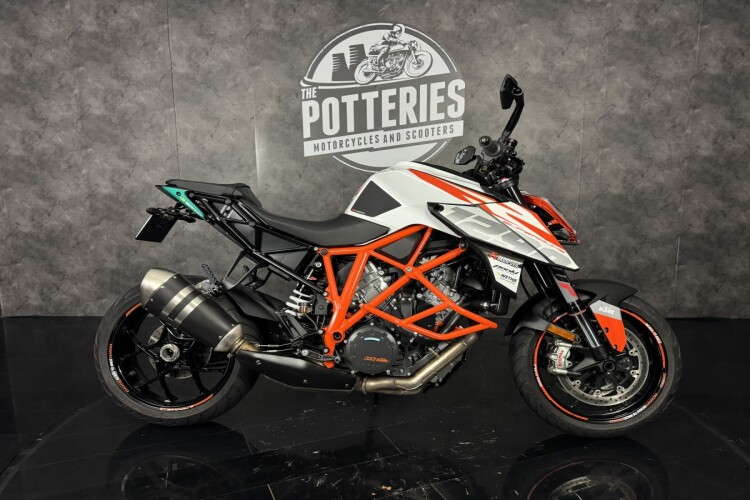 KTM 1290 SUPER DUKE R